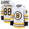 Lapsille NHL Boston Bruins Pelipaita Fanatics Premium David Pastrnak 2025-26 vieras Valkoinen