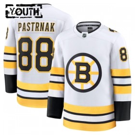 Lapsille NHL Boston Bruins Pelipaita Fanatics Premium David Pastrnak 2025-26 vieras Valkoinen