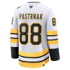 Miehille NHL Boston Bruins Pelipaita Fanatics Premium David Pastrnak 2025-26 vieras Valkoinen